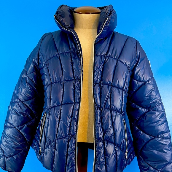 GUESS women’s puffer jacket in navy - Picture 1 of 8